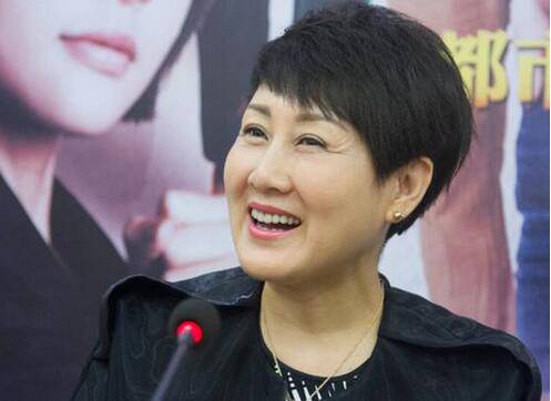 揭張凱麗個(gè)人資料 張凱麗老公女兒正面照曝光