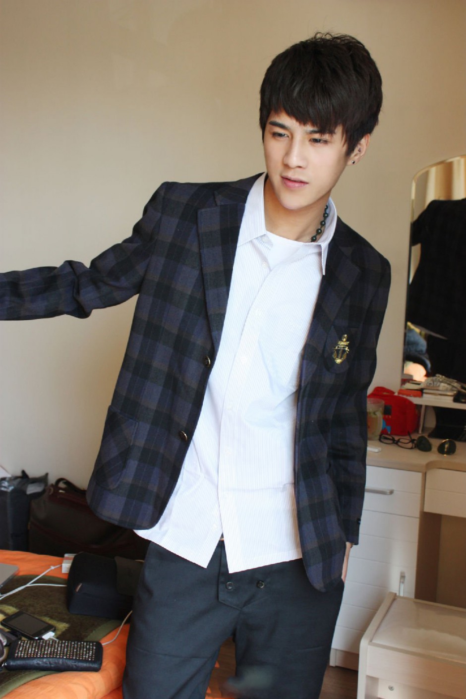 姜潮個(gè)人資料九連拍哭照 自曝同性性取向是真的嗎