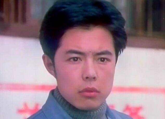 張鐵林個人資料 現(xiàn)任老婆是誰女兒張月亮生活照曝光