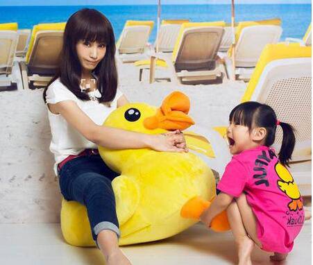 揭楊雪個人資料背景 老公女兒罕見照遭曝光