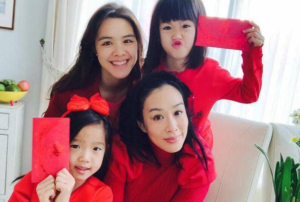 性感女神鐘麗緹個人資料曝光 揭鐘麗緹嚴錚離婚原因