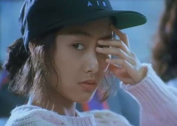 朱茵的3極電影片稱被騙了 朱茵告白黃貫中網(wǎng)友紛紛祝福