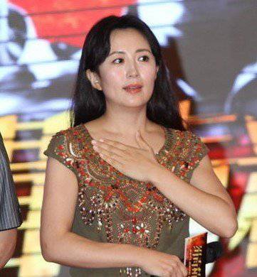 楊童舒臀部遭男粉絲強摸照片 楊童舒?zhèn)€人資料曝光