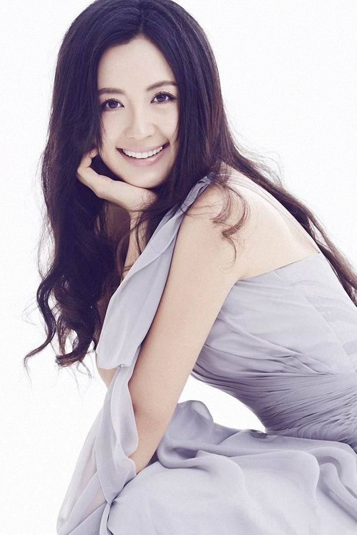 楊童舒臀部遭男粉絲強摸照片 楊童舒?zhèn)€人資料曝光