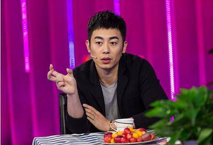 趙小亮扮演者朱亞文個人資料 曝朱亞文沈佳妮結(jié)婚照