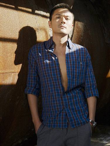 于小偉個人資料 揭秘于小偉玩殘高圓圓真相內(nèi)幕