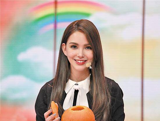 周杰倫老婆昆凌整容前照片曝光