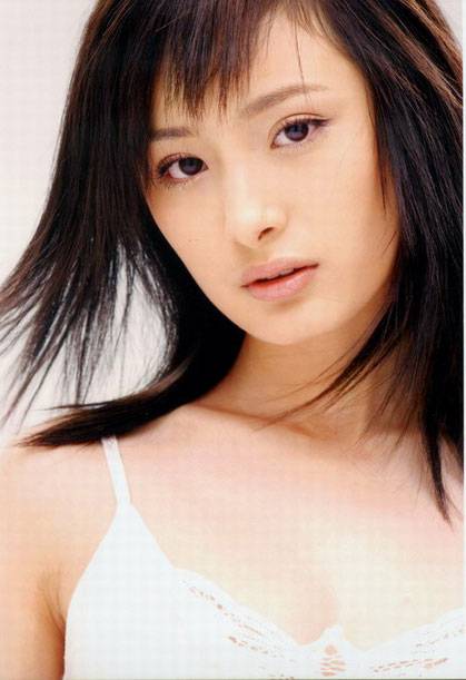 楊冪被潛規(guī)則全圖遭曝光 第一次被 潛 很難過