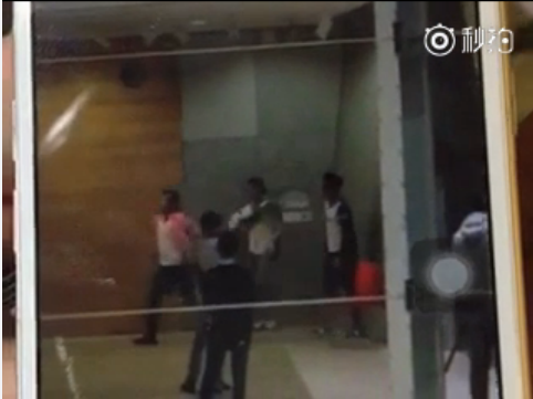 跑男鄭愷發(fā)飆摔衣疑炒作 鄭愷女友程曉玥資料