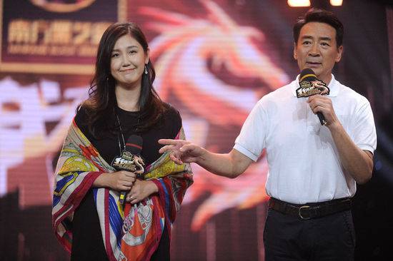 揭秘《情深深》趙薇爹寇振海老婆李婷資料