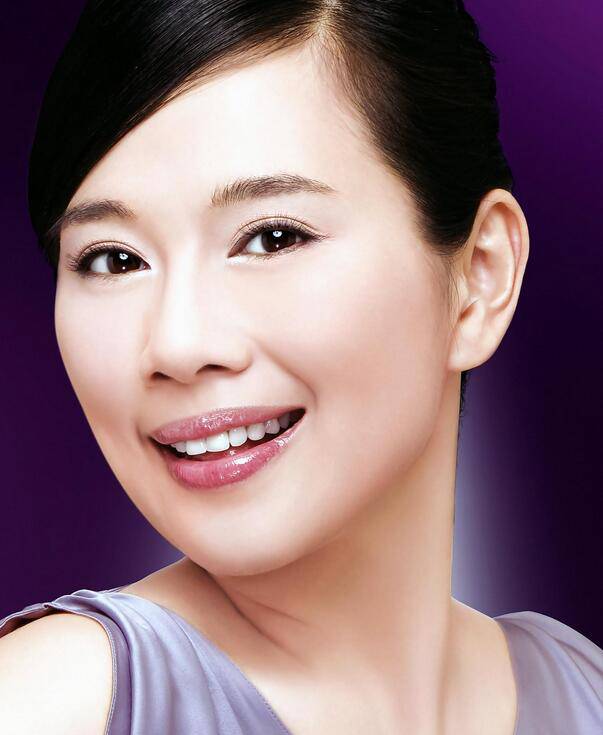 張鐸老婆陳松伶?zhèn)€人資料 八年姐弟戀甜蜜如初