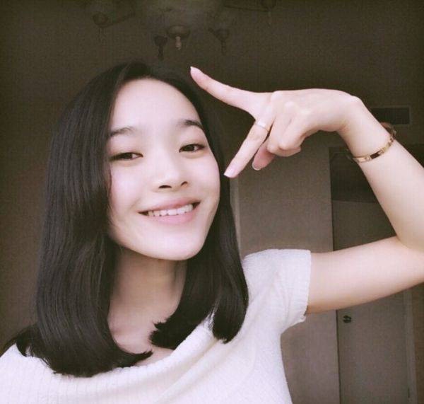 張一山個人資料曝光 張一山的女朋友白雪生活照