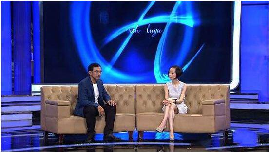 揭朱迅王志離婚真相 主持節(jié)目沒穿內(nèi)衣露凸點(diǎn)