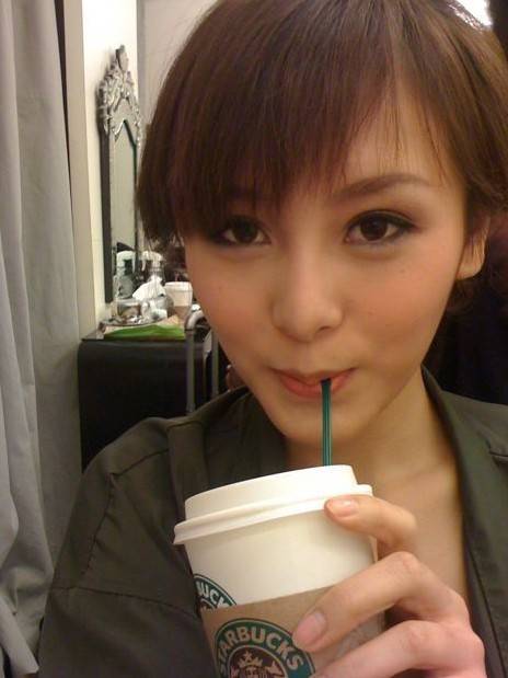 何佩瑜車震圖片曝光 何佩瑜個人資料