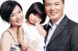 豪門女星張庭被誤認(rèn)為乞丐  揭張庭個(gè)人資料