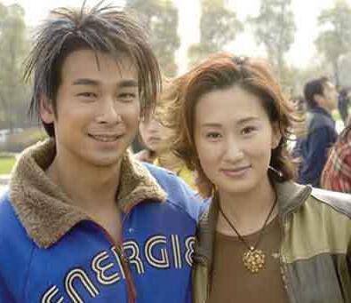 張丹露個(gè)人資料 網(wǎng)曝趙文卓老婆張丹露好丑