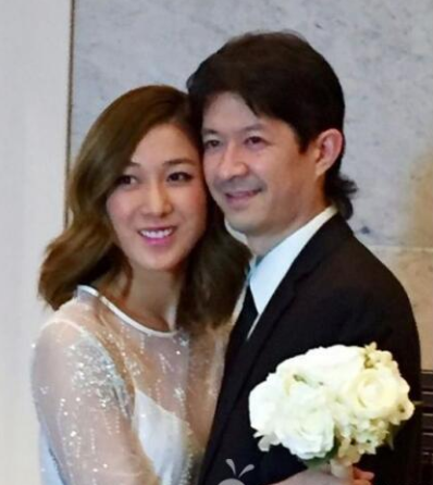 又一個(gè)花旦嫁了 鐘嘉欣與前無線主席侄子結(jié)婚