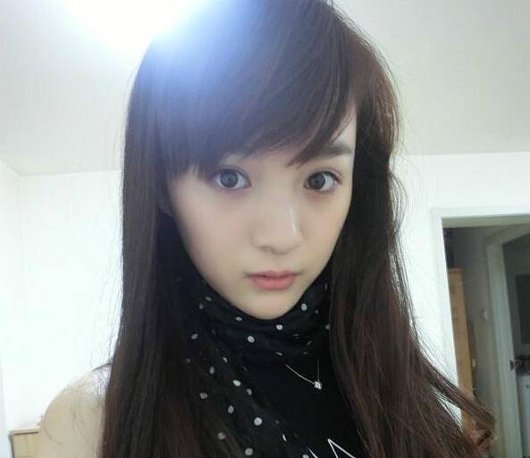 翟天臨女友李依伊已出局 翟天臨江鎧同微博示愛