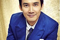 張鐸老婆陳松伶?zhèn)€人資料 八年姐弟戀甜蜜如初