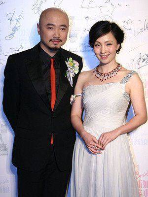 徐崢牽手陶虹漫步于巴厘島 徐崢個人資料大揭秘