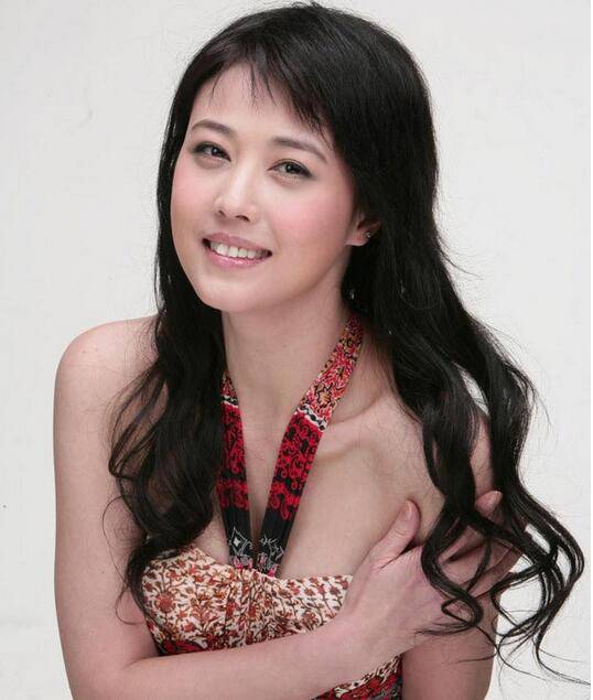 周海媚個人資料 周海媚遭紅斑狼瘡折磨十年