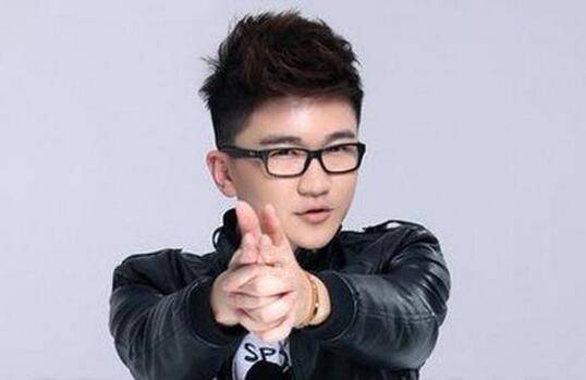 張大大身高是多少 張大大惡心炒作整容照遭扒