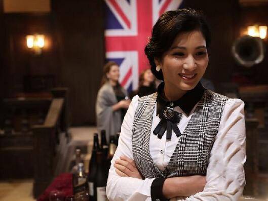 鄭佩佩有幾個(gè)孩子 鄭佩佩兒子女兒資料曝光