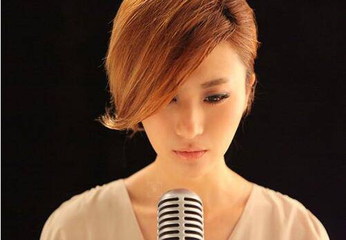 蒙面歌王東方不敗是誰 她跟譚維維有什么過節(jié)