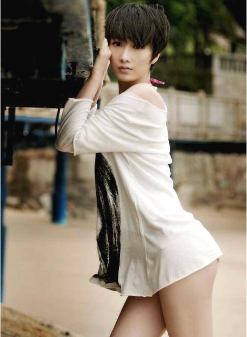 肖涵吻戲以假亂真 肖涵個(gè)人資料背景遭曝光