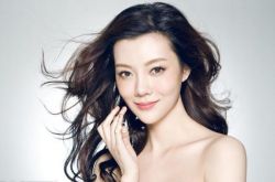 曝車曉個人資料及離婚內(nèi)幕 前夫花千萬捧新歡