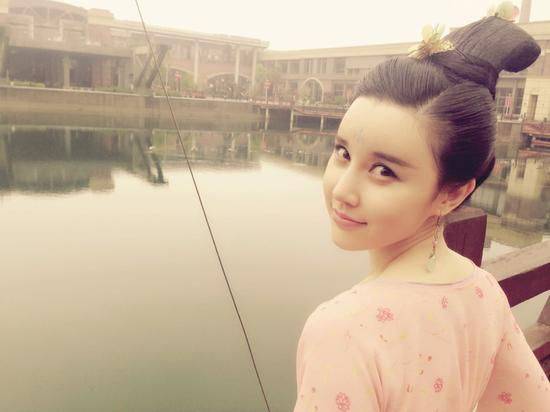 馮才人張溪庭個(gè)人資料 張溪庭被疑外圍女頭牌