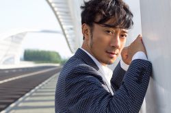 趙立新個(gè)人資料曝光 趙立新妻子俞嵐照片