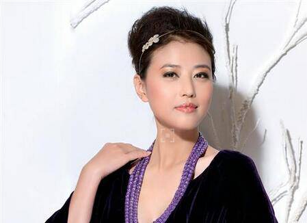 周海媚個人資料 周海媚遭紅斑狼瘡折磨十年