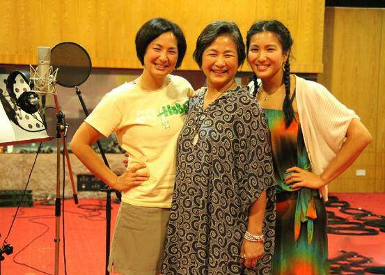 鄭佩佩有幾個(gè)孩子 鄭佩佩兒子女兒資料曝光