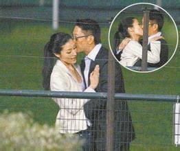 李嘉欣許晉亨肉搏照大曝光 揭李嘉欣個(gè)人資料