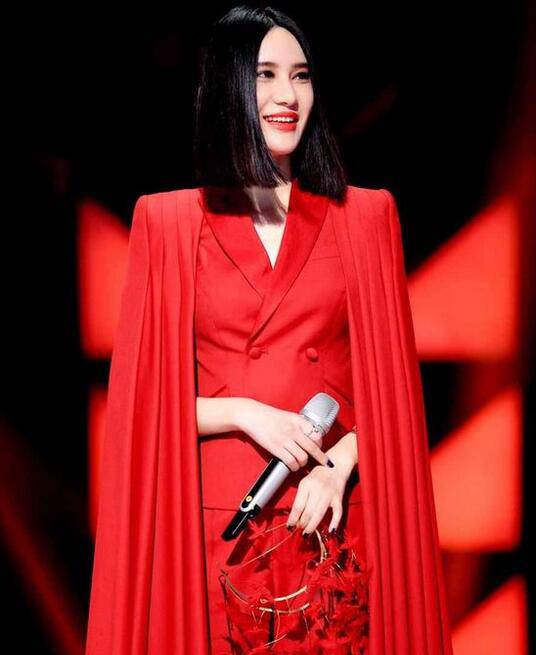 蒙面歌王東方不敗是誰 她跟譚維維有什么過節(jié)