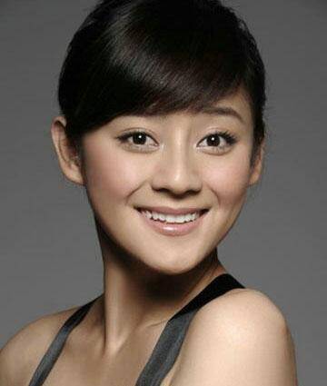 揭袁姍姍整容前后照片 與楊冪美貌事業(yè)大PK