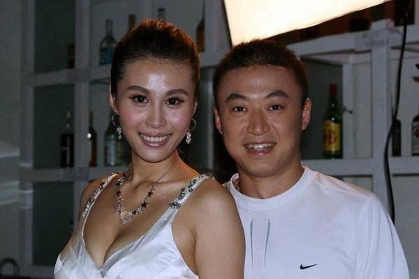 張寧益微博表示終離婚 驗收千萬房產時滿面笑容