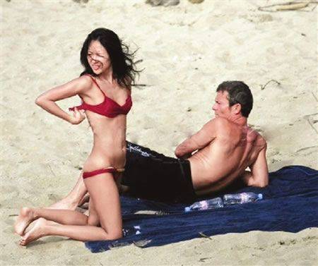 章子怡沙灘高清圖片 章子怡裸照大曝光