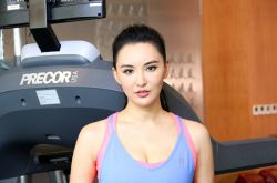 莫小棋八字奶走紅 昔日床戲被指假戲真做