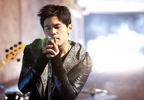 小周周正面曝光網(wǎng)友呼像媽媽 周杰倫生日幾號