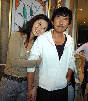 葉倩文個人資料 稱林子祥是好老公后媽角色難當