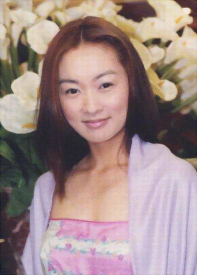 鄭家榆露點(diǎn)寫真照曝光 鄭家榆罵孫耀威下流