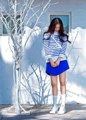 周雨彤個(gè)人資料 周雨彤重返二十歲演繹高冷學(xué)姐