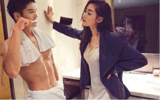 張?zhí)鞇勰挲g個(gè)人資料被扒 張?zhí)鞇鄞蛉榄h(huán)鄧超點(diǎn)贊