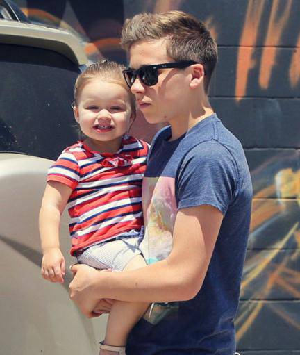 小貝一家資料大起底 貝克漢姆退役引人潸然淚下