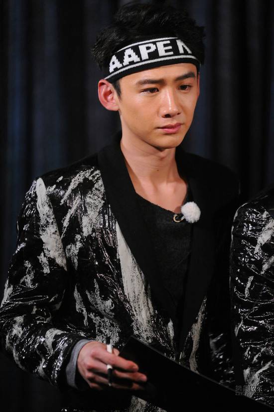 白敬亭自曝初吻經(jīng)歷 揭秘白敬亭個(gè)人資料