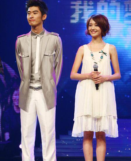 鄭爽整容前后對(duì)比照片 揭與張翰分手的真正原因