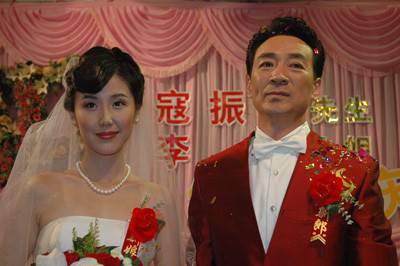 揭秘《情深深》趙薇爹寇振海老婆李婷資料