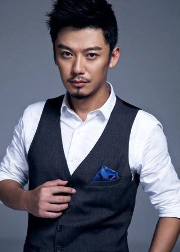 揭蘆芳生個(gè)人資料 蘆芳生女友丁多恩照片曝光